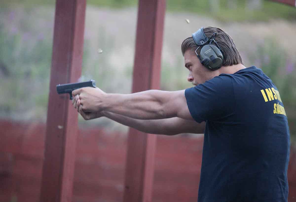 Skjutvapenutbildning skyddsvakt